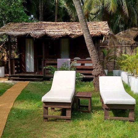 Mamagoa Beach Resort Mandrem Exterior photo