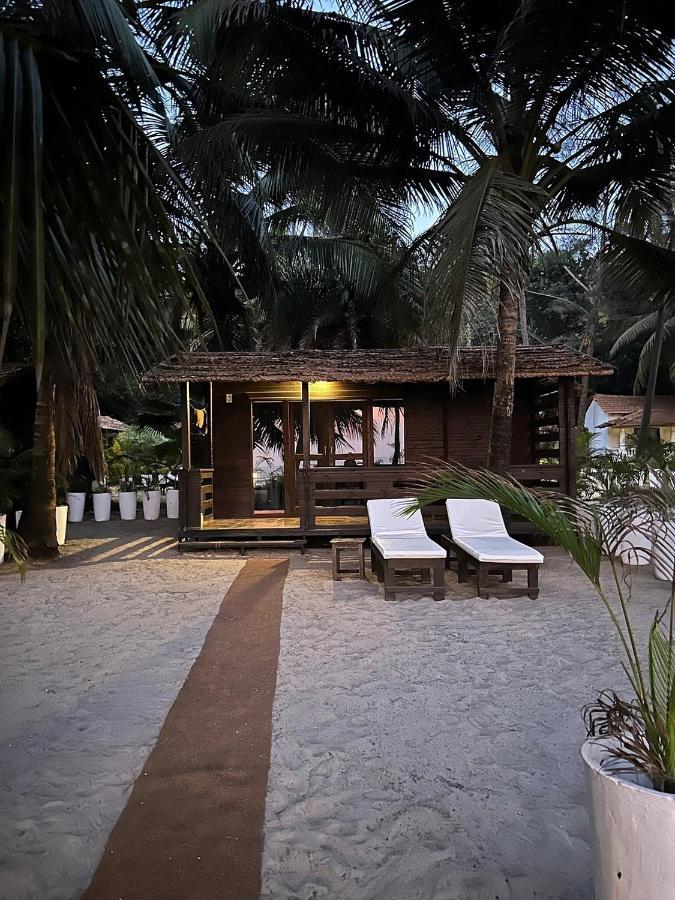 Mamagoa Beach Resort Mandrem Exterior photo
