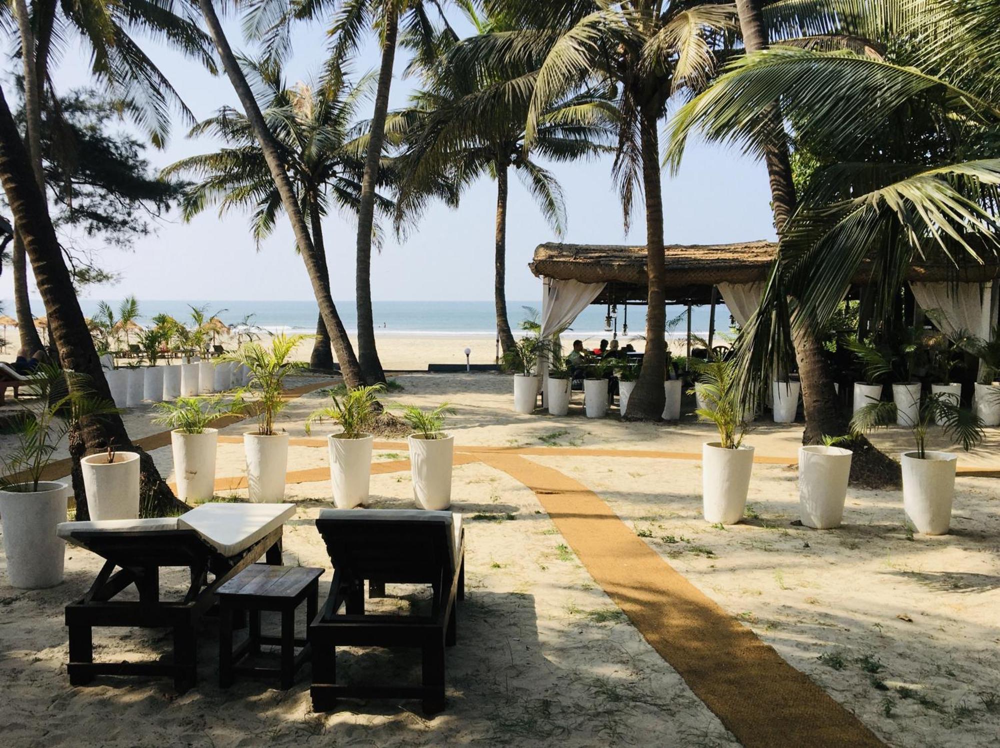 Mamagoa Beach Resort Mandrem Exterior photo